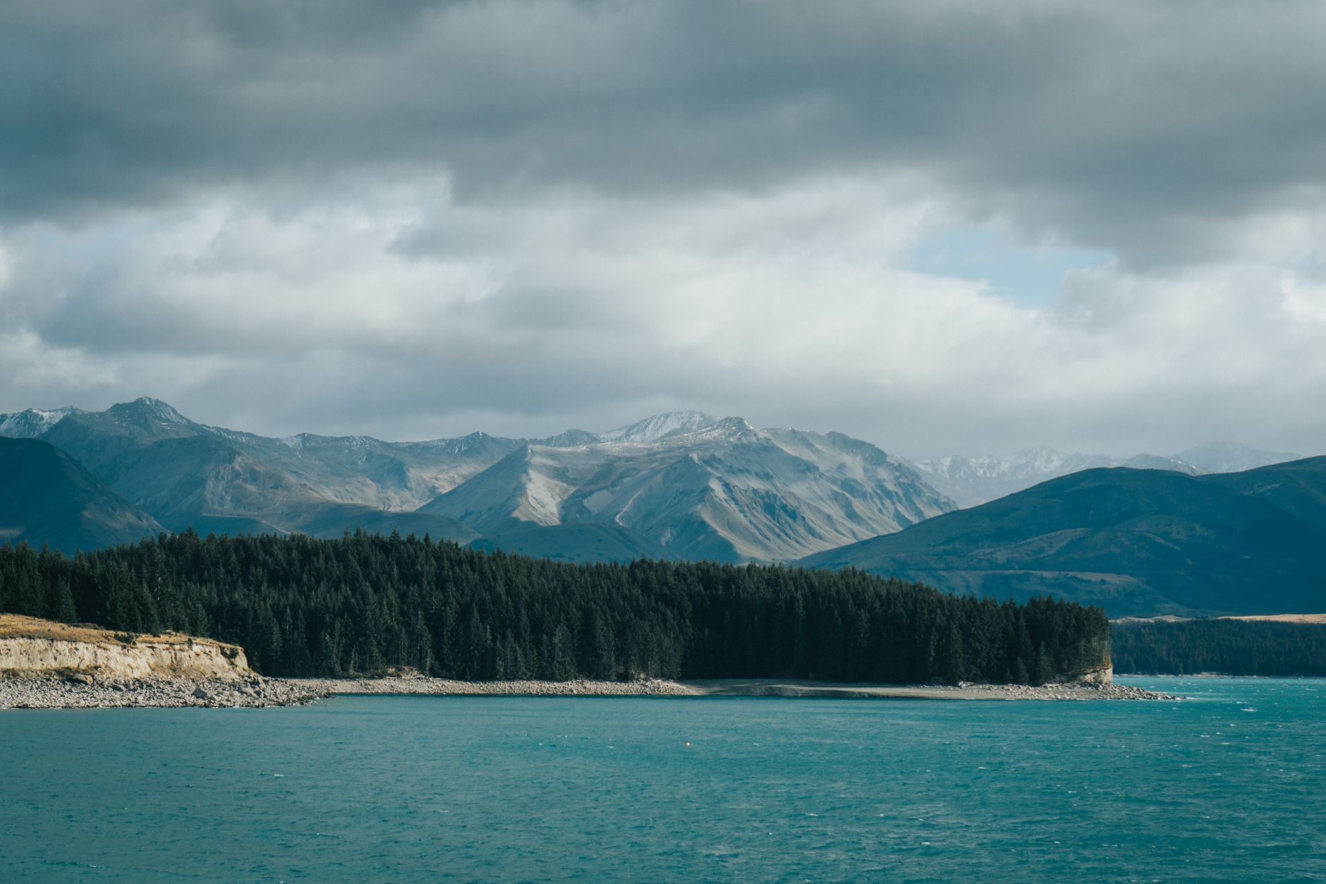 New Zealand Southern Alps landscape with turquoise lakes